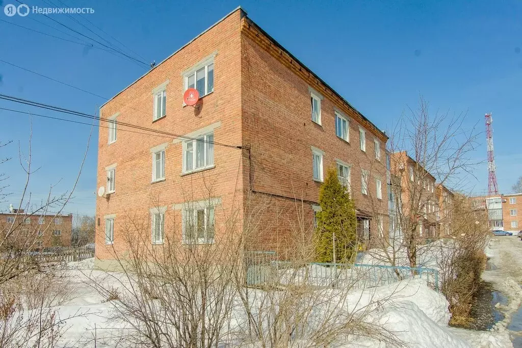 3-комнатная квартира: Камышлов, улица Строителей, 60 (65.6 м) - Фото 2