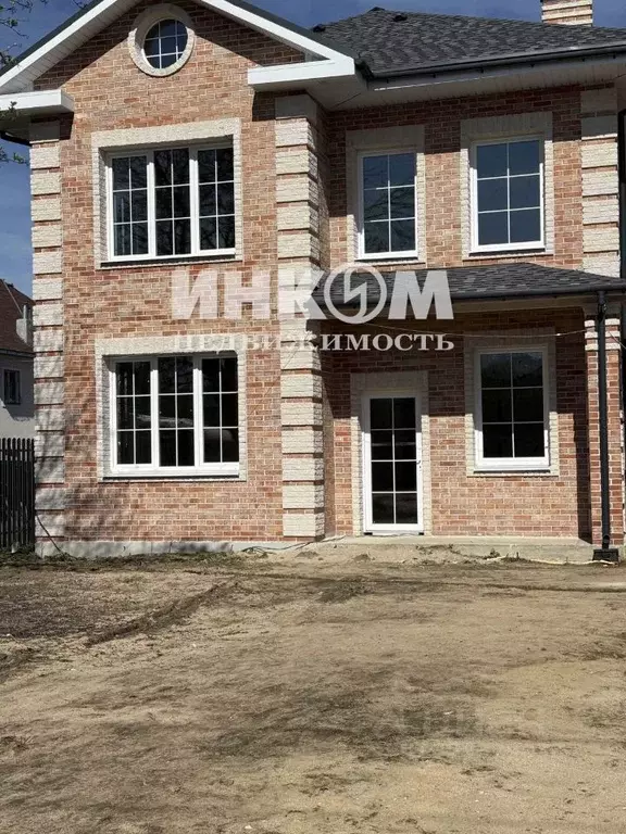 Дом в Москва д. Шарапово, 7 (150 м) - Фото 1