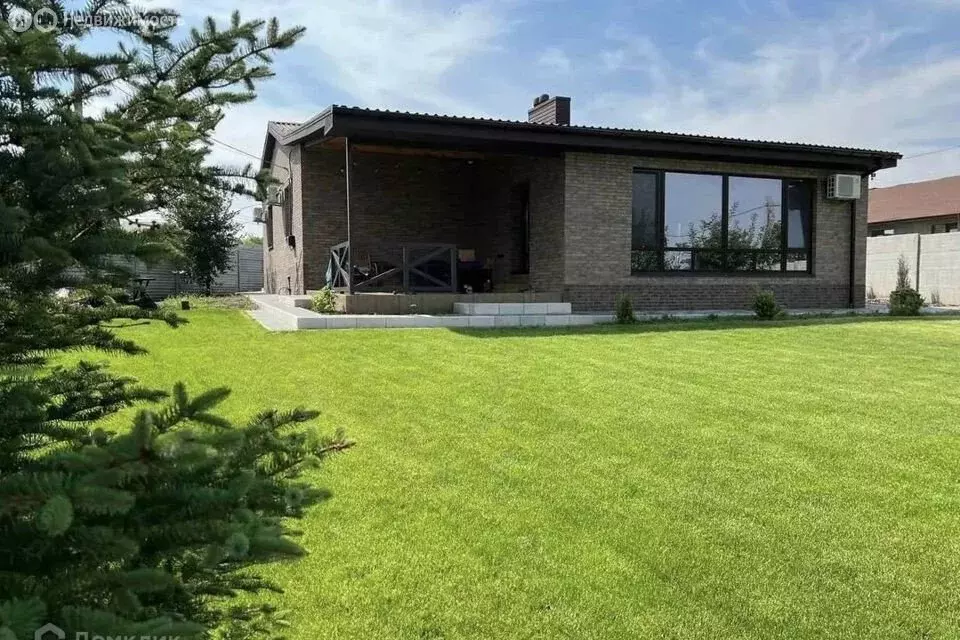 Дом в Краснодар, Баварская улица (120 м) - Фото 1