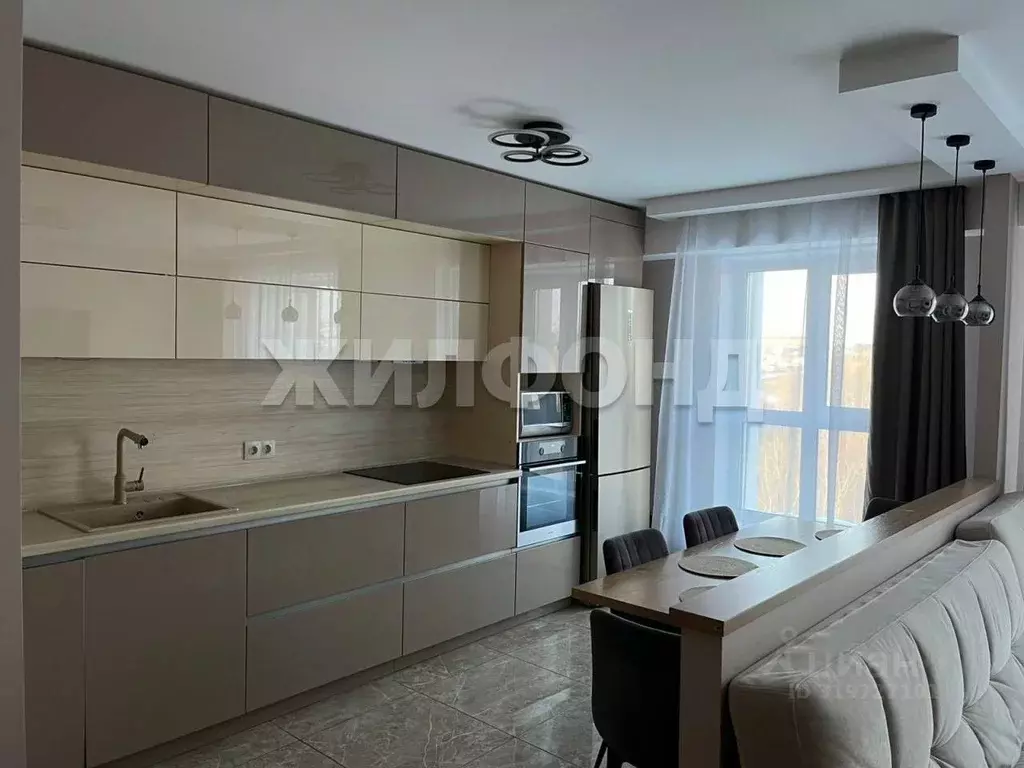 3-к кв. Томская область, Томск Овражный пер., 2 (82.0 м) - Фото 0