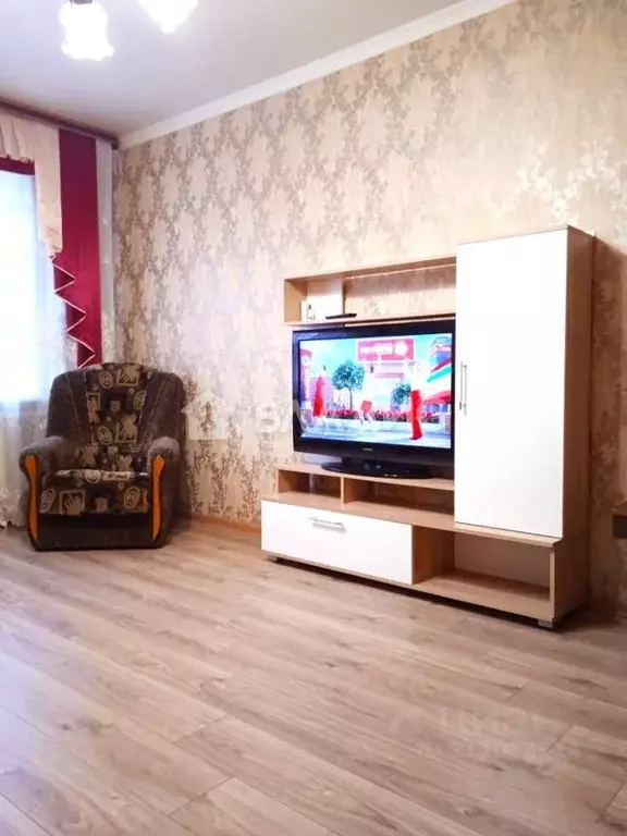 2-к кв. Брянская область, Брянск Деснинская ул., 11 (60.0 м) - Фото 0