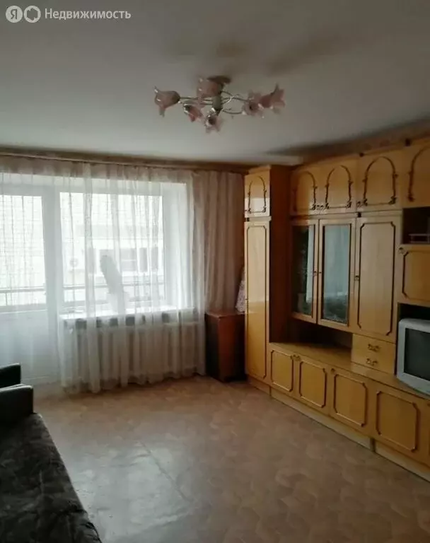 2-комнатная квартира: Каменск-Шахтинский, Ученическая улица, 3 (52 м) - Фото 0