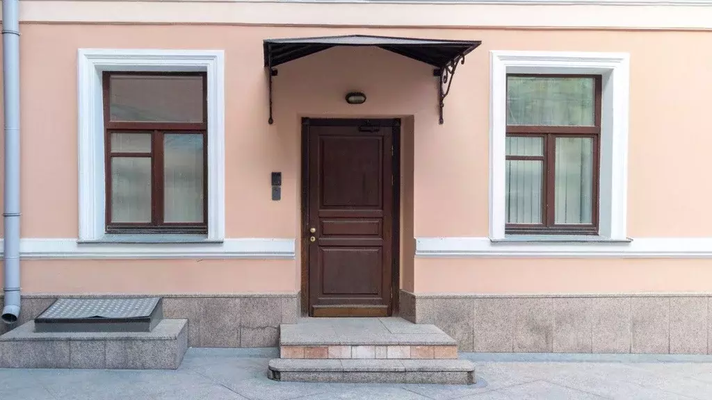 Офис в Москва Средний Овчинниковский пер., 8С2 (246 м) - Фото 1