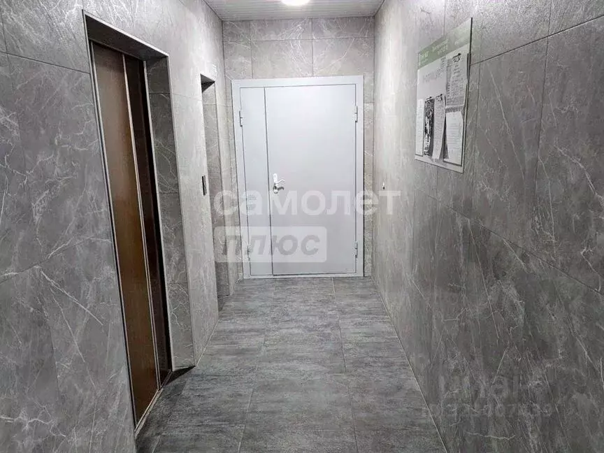 2-к кв. Ханты-Мансийский АО, Нижневартовск ул. Дзержинского, 33 (51.0 ... - Фото 1