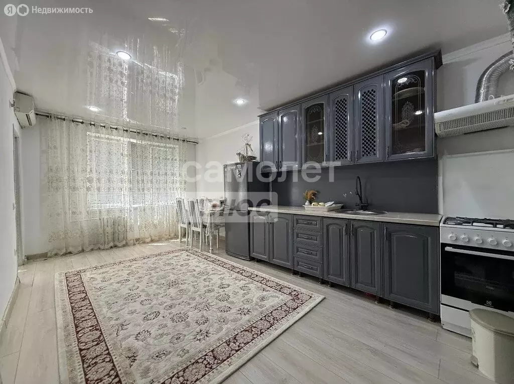 1-комнатная квартира: Махачкала, улица Ирчи Казака, 124Б (32 м) - Фото 1