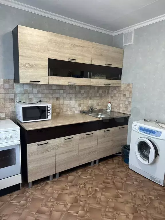 2-к. квартира, 55 м, 1/9 эт. - Фото 0