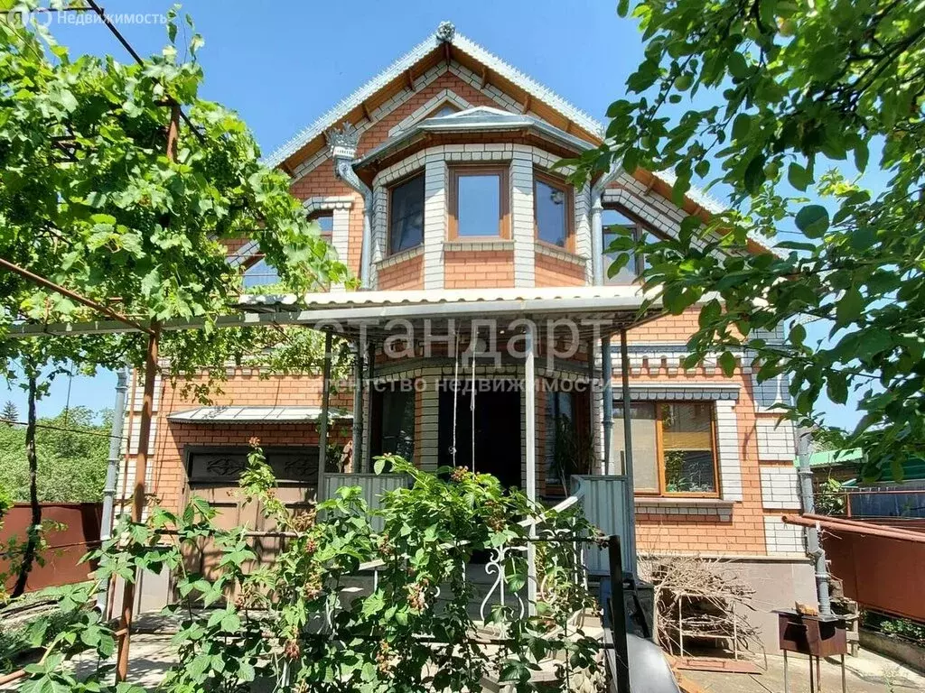 Дом в Ессентуки, улица Седова (224.3 м) - Фото 0