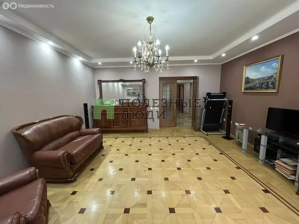 3-комнатная квартира: Астрахань, улица Сен-Симона, 42к1 (100 м) - Фото 2