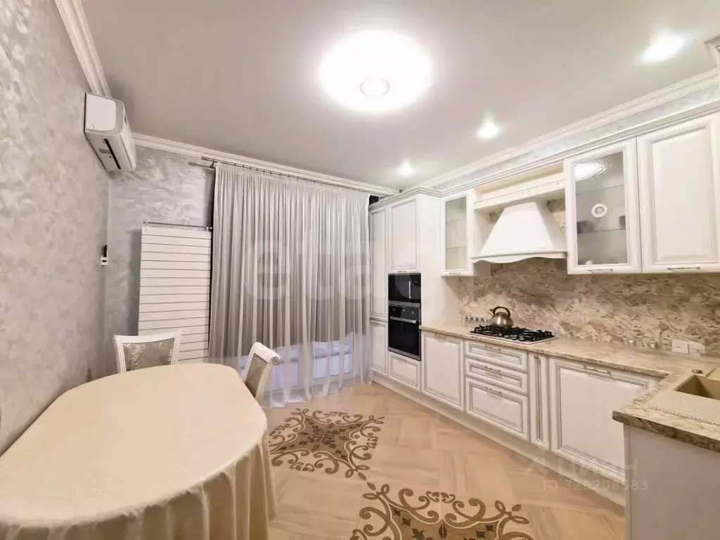 2-к кв. Краснодарский край, Славянск-на-Кубани Набережная ул. (67.2 м) - Фото 1