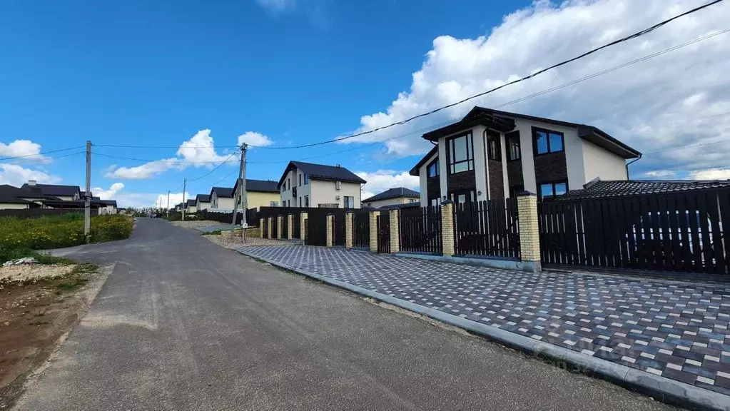 Участок в Московская область, Истра муниципальный округ, д. ... - Фото 2