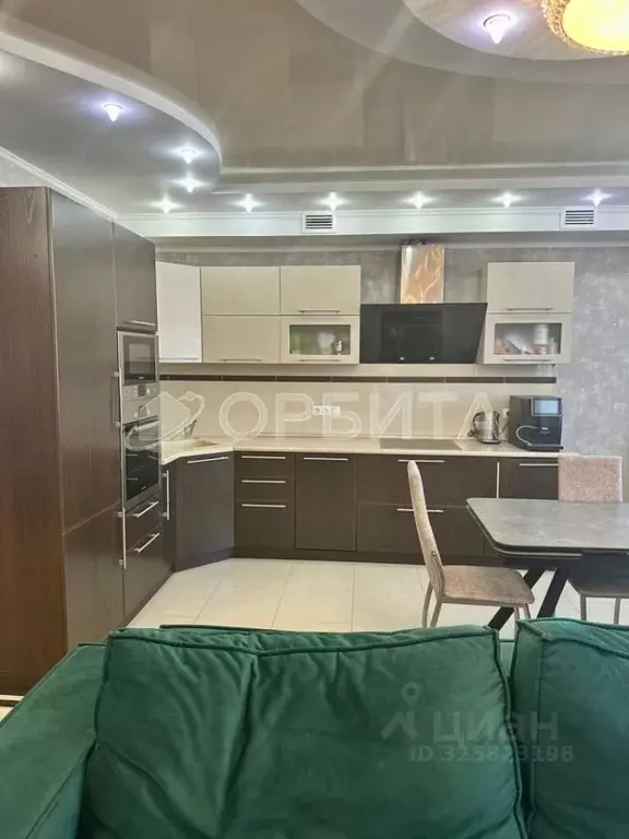 3-к кв. Тюменская область, Тюмень ул. Западносибирская, 12к1 (95.0 м) - Фото 1