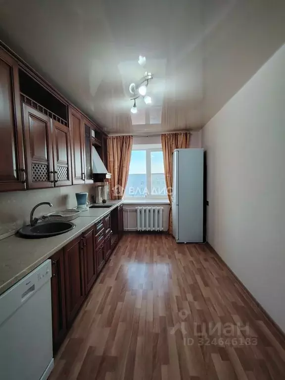2-к кв. Бурятия, Улан-Удэ Октябрьская ул., 33 (49.3 м) - Фото 1