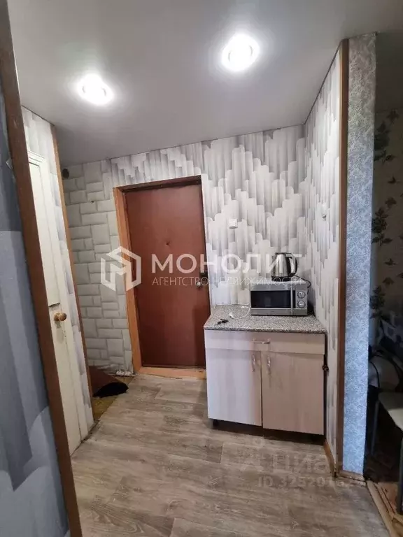 2-к кв. Белгородская область, Старый Оскол Приборостроитель мкр, 55 ... - Фото 2