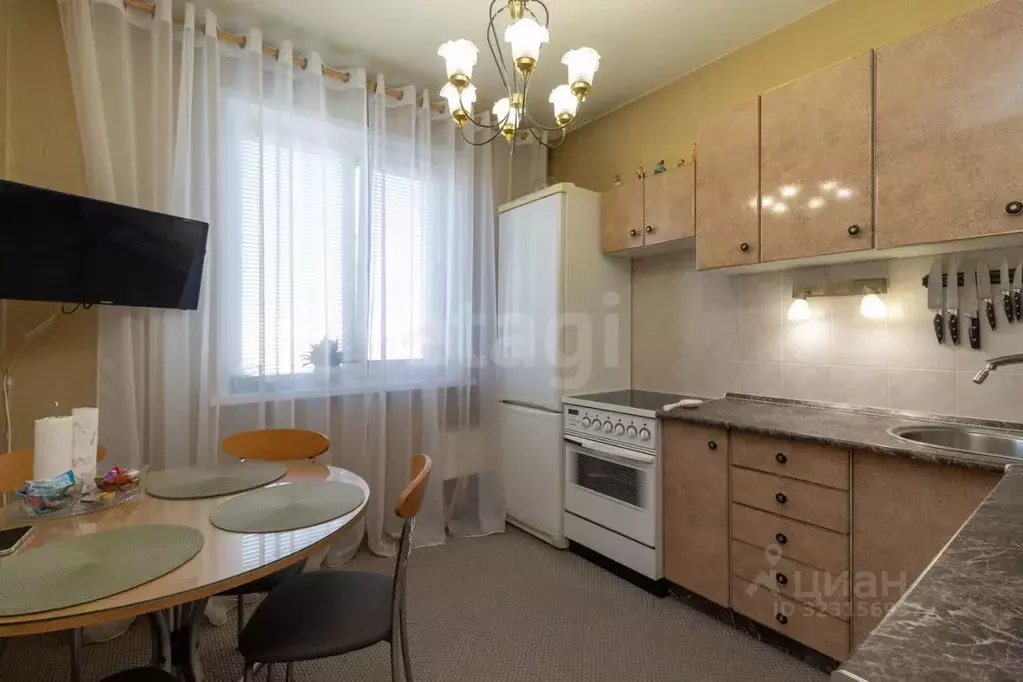 4-к кв. Красноярский край, Красноярск ул. Молокова, 7 (82.2 м) - Фото 1