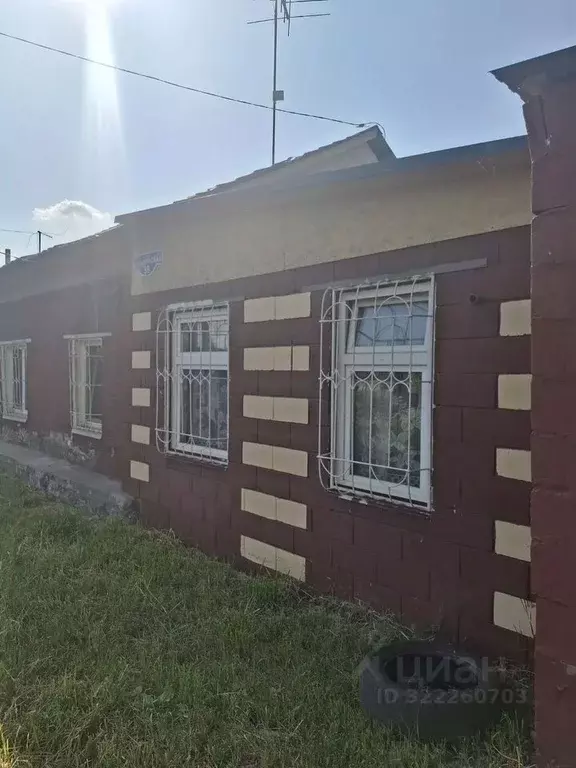 Дом в Омская область, Омск Барнаульская ул. (43 м) - Фото 1