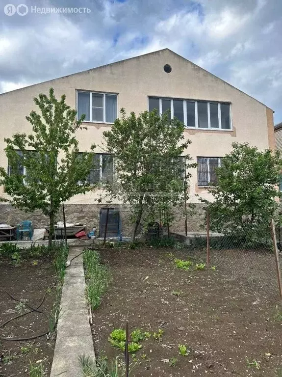 Дом в село Левокумка, Горная улица (200 м) - Фото 0