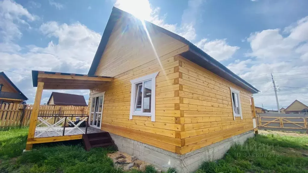 Дом в Иркутская область, Иркутский муниципальный округ, с. Хомутово ... - Фото 1