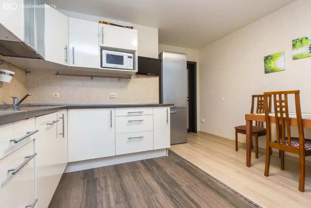 3-комнатная квартира: Уфа, Высотная улица, 12/3 (90 м) - Фото 2