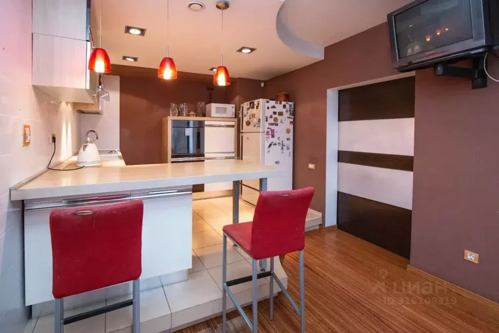 3-к кв. Кемеровская область, Новокузнецк просп. Н.С. Ермакова, 11 ... - Фото 1