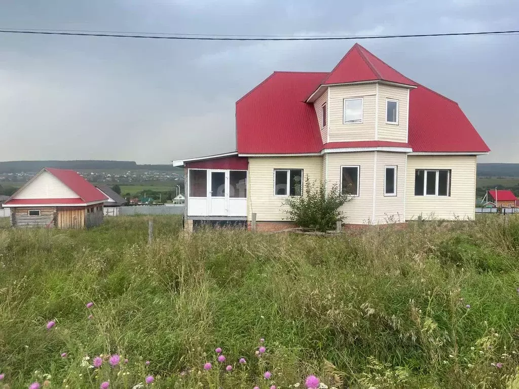 Дом в Башкортостан, Гафурийский район, Красноусольский сельсовет, с. ... - Фото 1