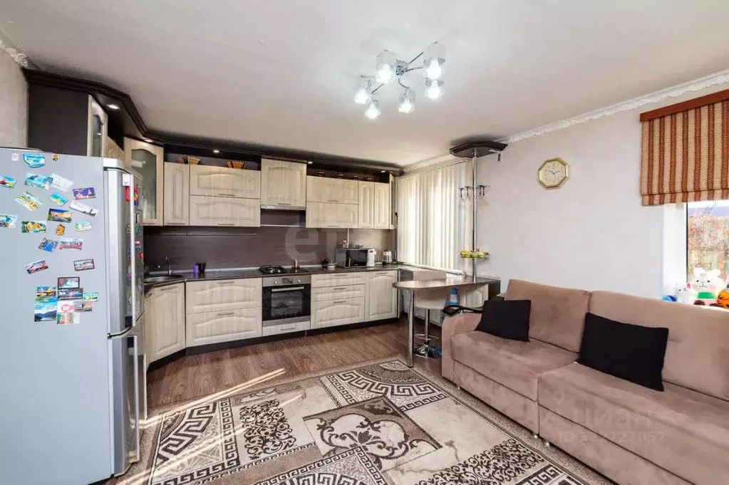 Дом в Курганская область, Кетовский муниципальный округ, с. ... - Фото 1