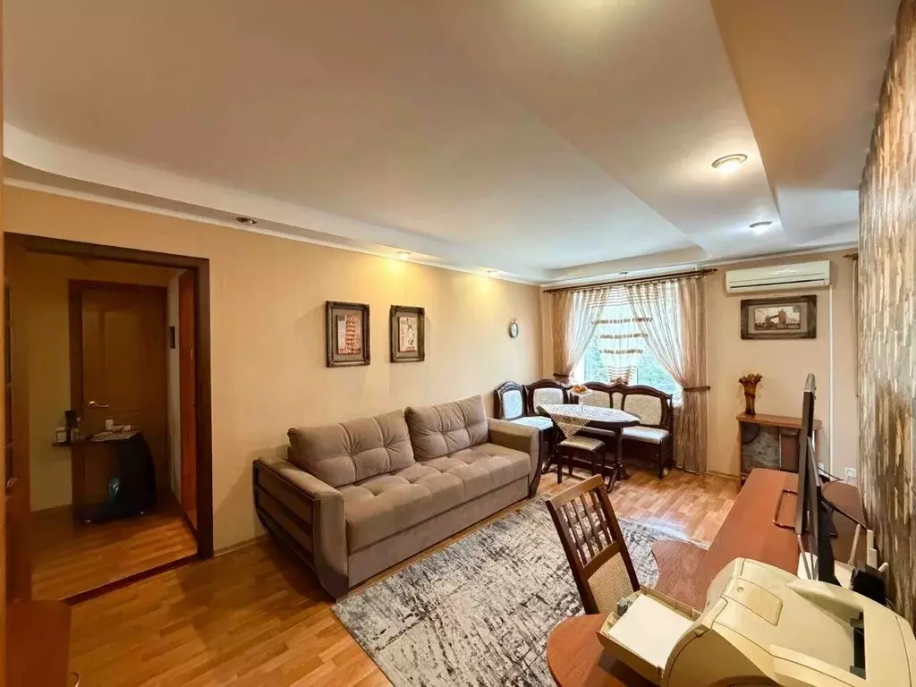 3-к кв. Крым, Симферополь ул. 60 лет Октября, 6 (57.7 м) - Фото 2