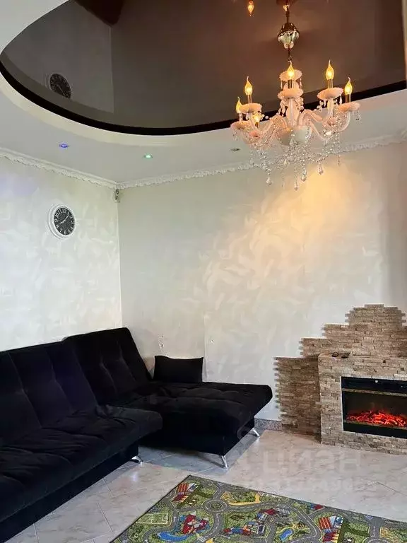4-к кв. Крым, Феодосия ул. Дружбы, 42А (100.0 м) - Фото 0