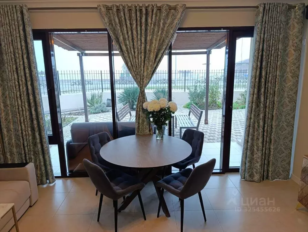 3-к кв. Крым, Феодосия ш. Керченское, 27Р (64.5 м) - Фото 1