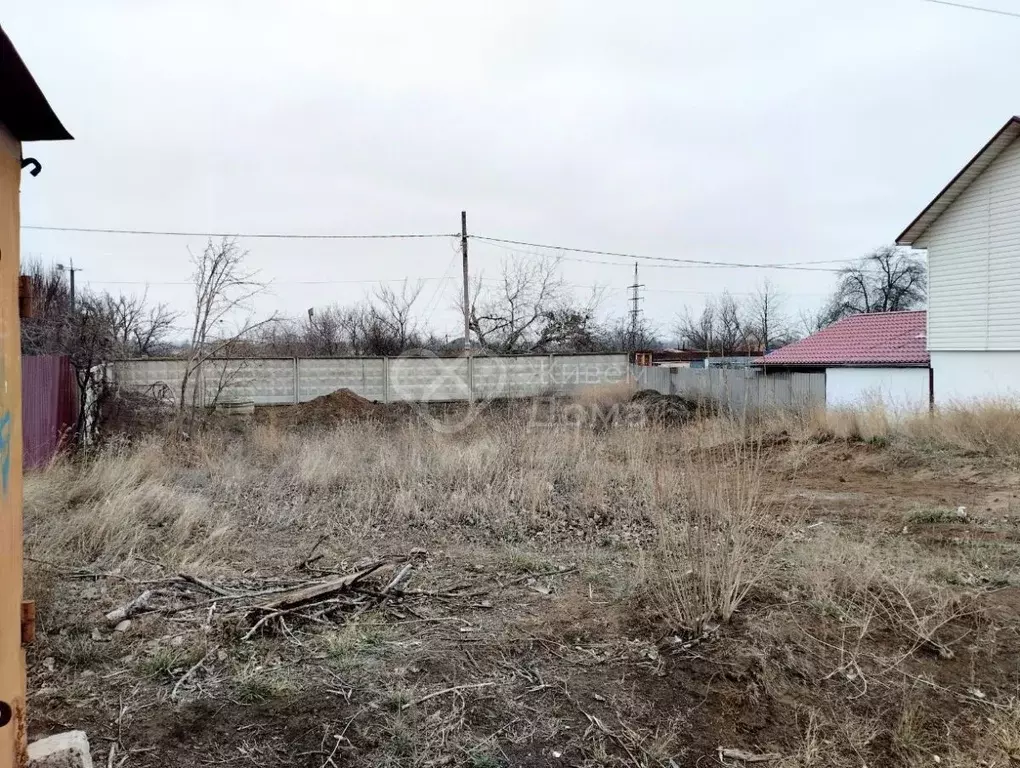Участок в Волгоградская область, Волжский Вишневый сад СНТ, ул. ... - Фото 1