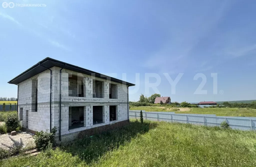 Дом в село Замятино, улица Арбузовка (246 м) - Фото 2