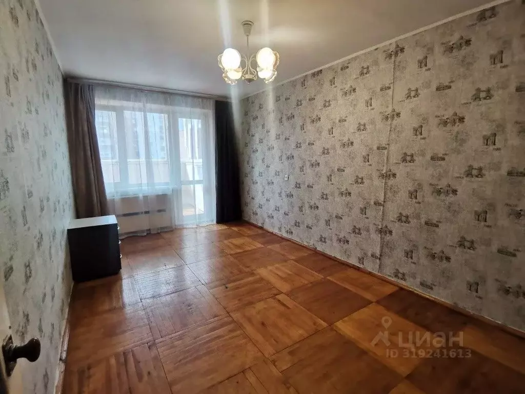 1-к кв. Свердловская область, Екатеринбург ул. Репина, 105 (36.0 м) - Фото 0