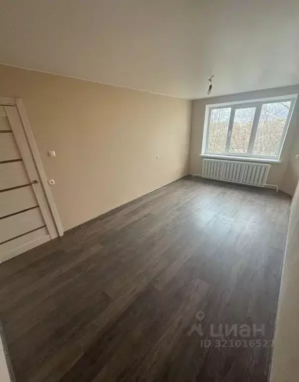 3-к кв. Псковская область, Псков ул. Труда, 24 (69.0 м) - Фото 0