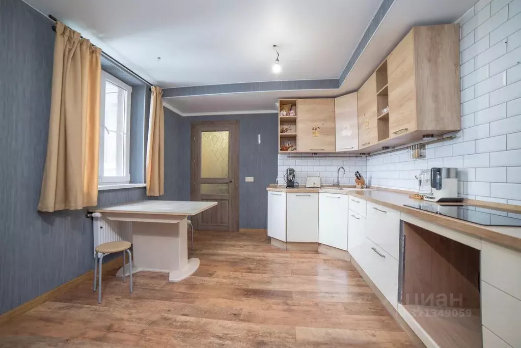 3-к кв. Свердловская область, Екатеринбург ул. Библиотечная, 25 (86.0 ... - Фото 1