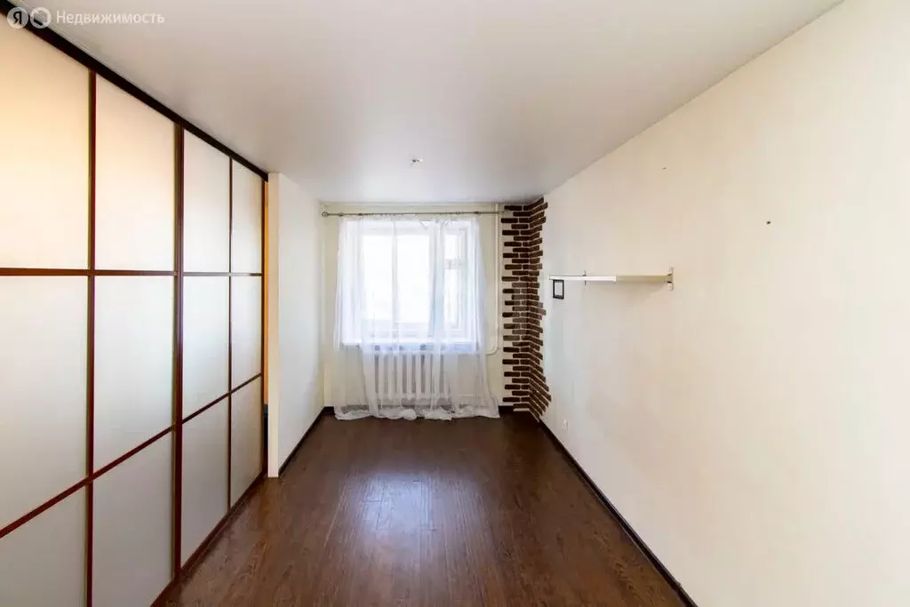 3-комнатная квартира: Тюмень, улица 50 лет Октября, 3 (72.6 м) - Фото 1