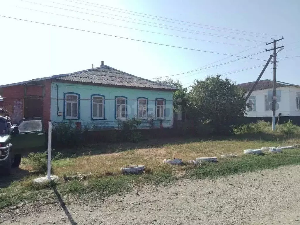 Дом в Краснодарский край, Каневской район, Новоминское с/пос, ... - Фото 1