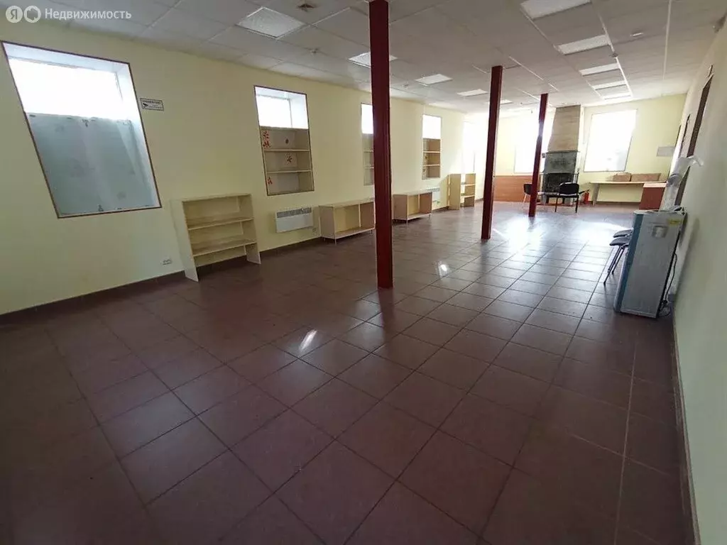 Помещение свободного назначения (560.6 м) - Фото 1
