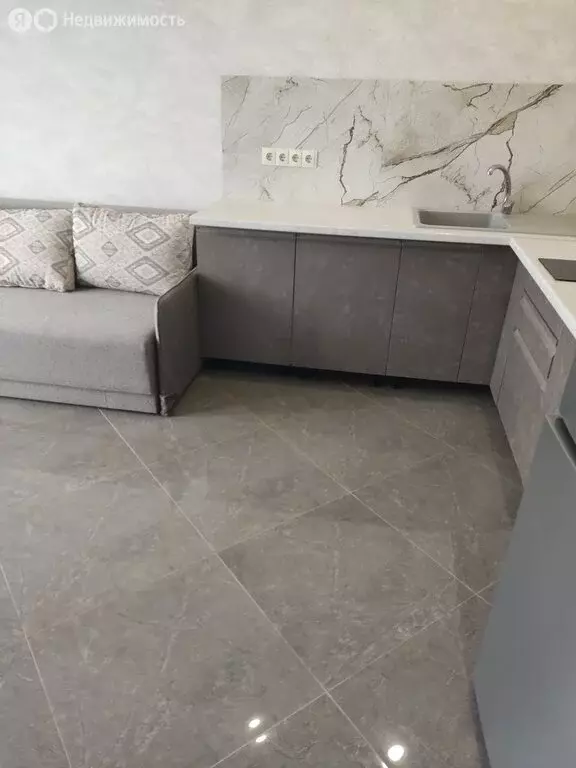 1-комнатная квартира: Феодосия, Симферопольское шоссе, 11к1 (39 м) - Фото 1