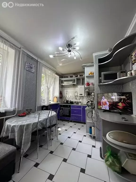 3-комнатная квартира: Новочеркасск, Дачная улица, 3 (64 м) - Фото 0