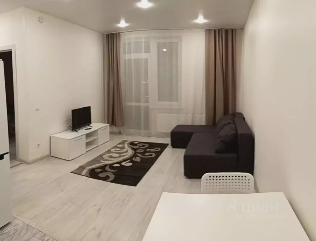 1-к кв. Свердловская область, Екатеринбург ул. Уральская, 5 (40.0 м) - Фото 1