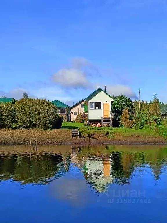 Дом в Новгородская область, Маловишерское городское поселение, д. ... - Фото 1