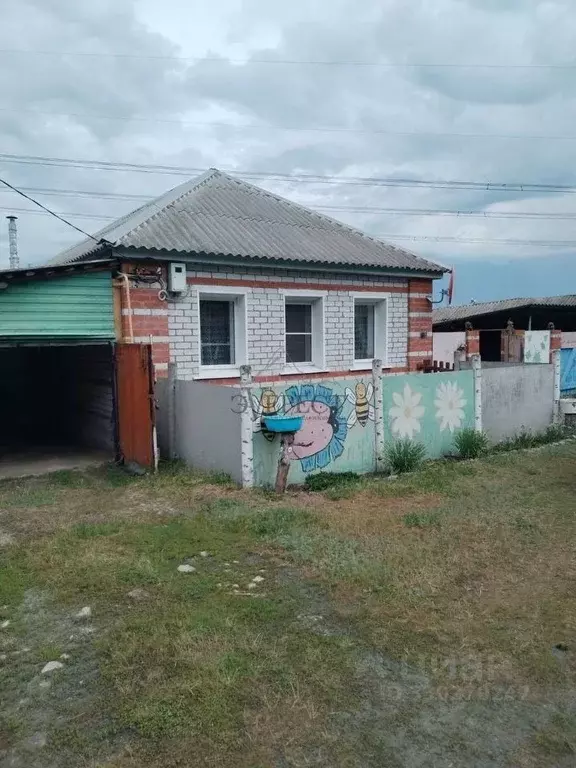 Дом в Белгородская область, Старооскольский городской округ, с. ... - Фото 1