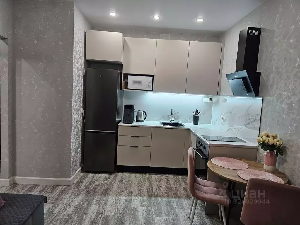 2-к кв. Удмуртия, Ижевск Воткинское ш., 61А (34.5 м) - Фото 1