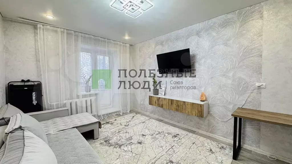 2-к. квартира, 55 м, 2/9 эт. - Фото 0