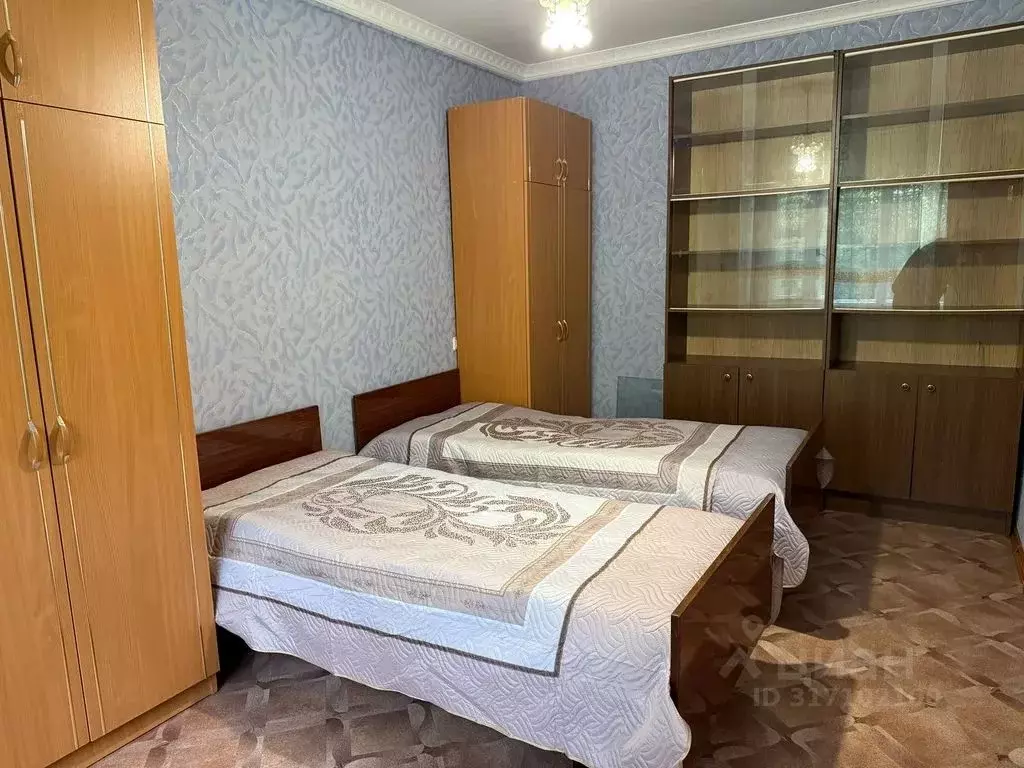 3-к кв. Татарстан, Казань ул. Братьев Касимовых, 16 (56.0 м) - Фото 1