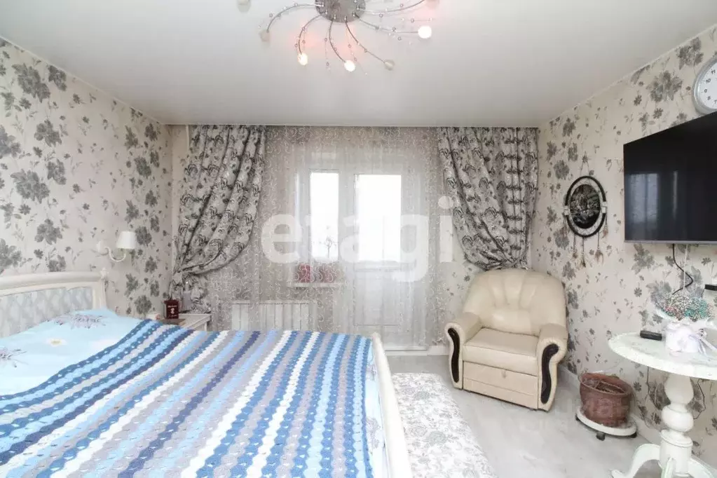 4-к кв. Красноярский край, Красноярск ул. Маерчака, 42 (100.0 м) - Фото 0