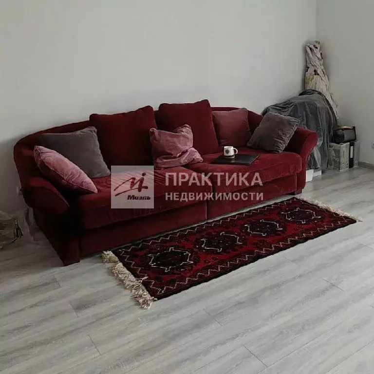 Продается 2-комнатная квартира - Фото 1