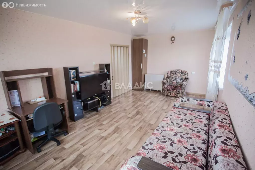 2-комнатная квартира: Белогорск, Авиационная улица, 9 (42 м) - Фото 0