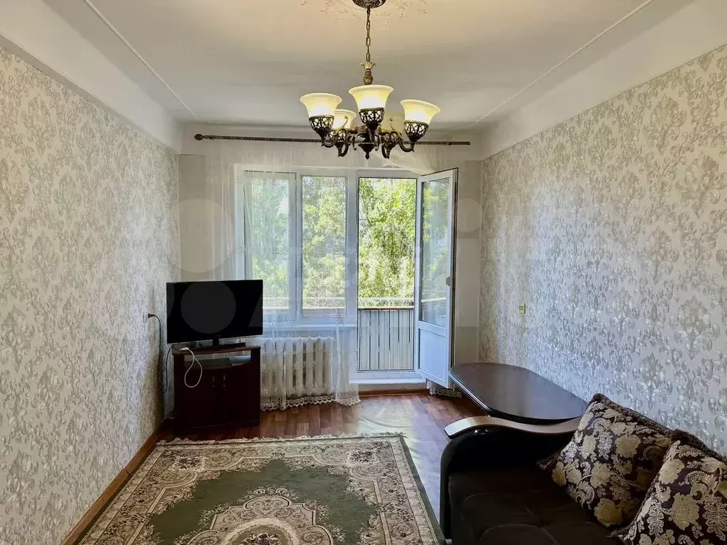 1-к. квартира, 36 м, 5/5 эт. - Фото 1