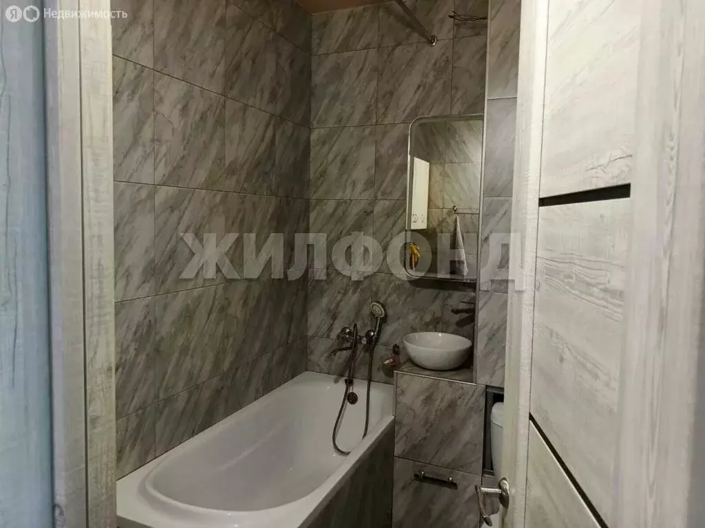 Квартира-студия: Каменка, микрорайон Олимпийской славы, 3 (27.9 м) - Фото 1