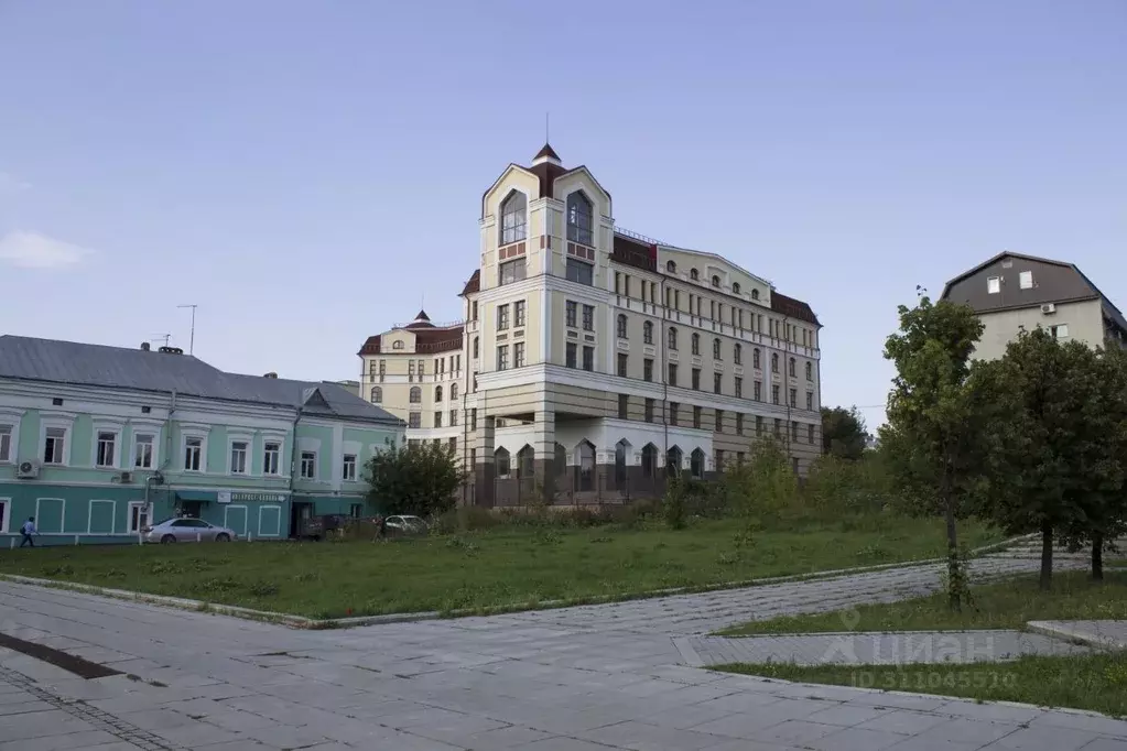 Торговая площадь в Татарстан, Казань Петербургская ул., 19 (6439 м) - Фото 0